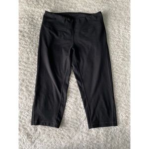 Zella Capri Pants